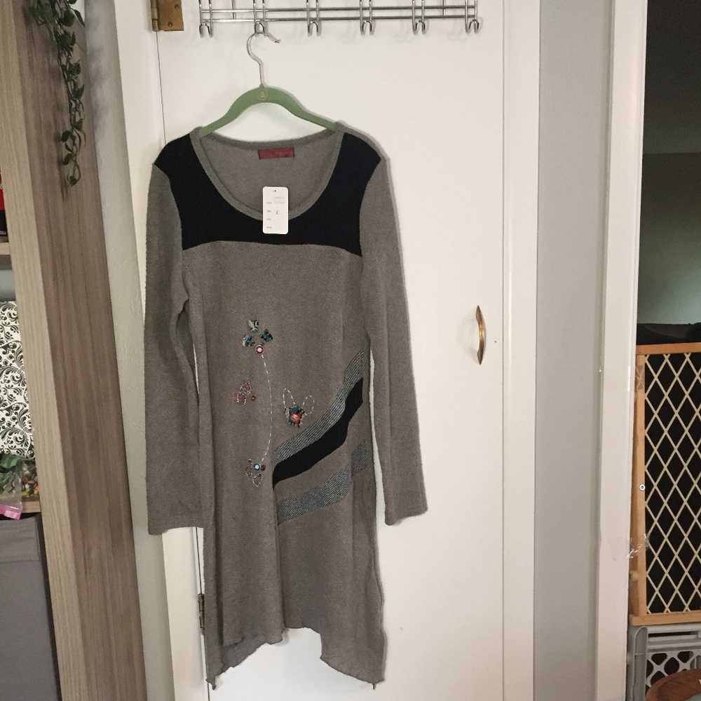 Style Camisa Long Sleeved Dress NWT